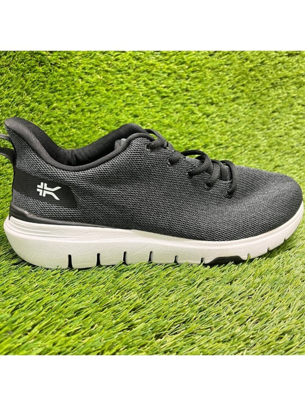 Kuru Flex Via Womens Size 10.5D Black Gray White Athletic Running Shoes Sneakers